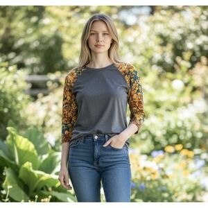 Ladies LuLaRoe Gray/Turquoise/Yellow Floral 3/4 Sleeve Top - Size M